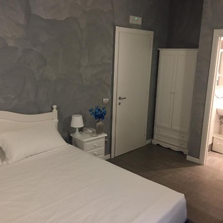 Domizia Top Floor Guest House 로마 외부 사진