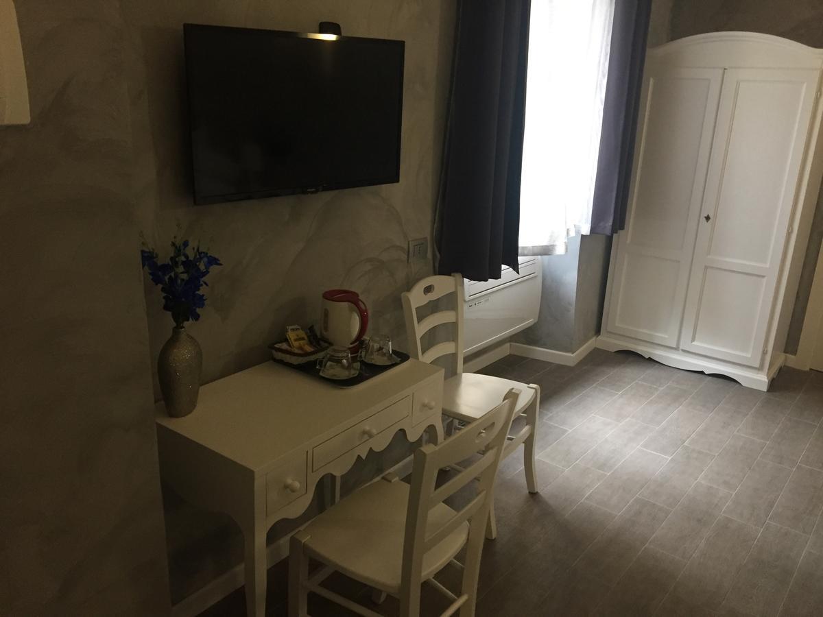 Domizia Top Floor Guest House 로마 외부 사진