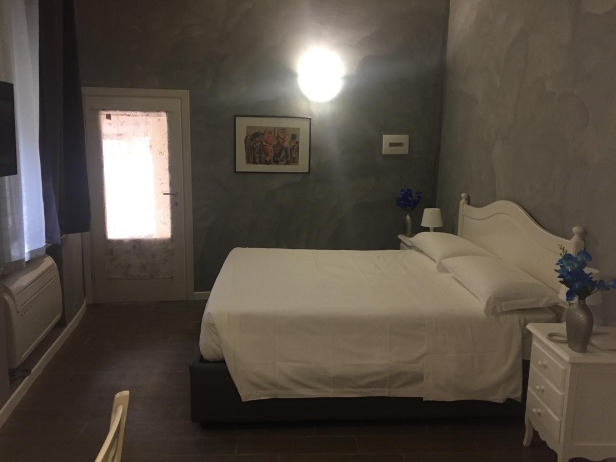 Domizia Top Floor Guest House 로마 외부 사진