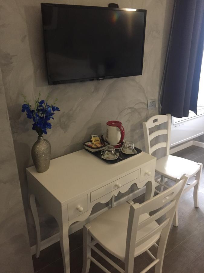 Domizia Top Floor Guest House 로마 외부 사진