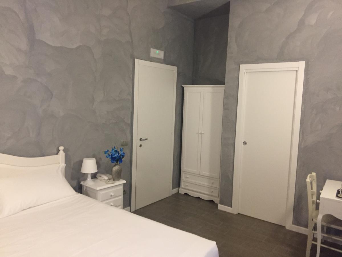 Domizia Top Floor Guest House 로마 외부 사진